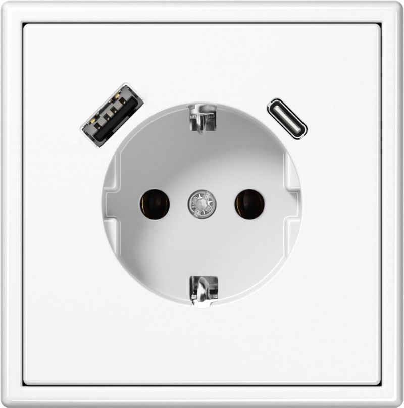 IUK-3-01.M.WM.jpg