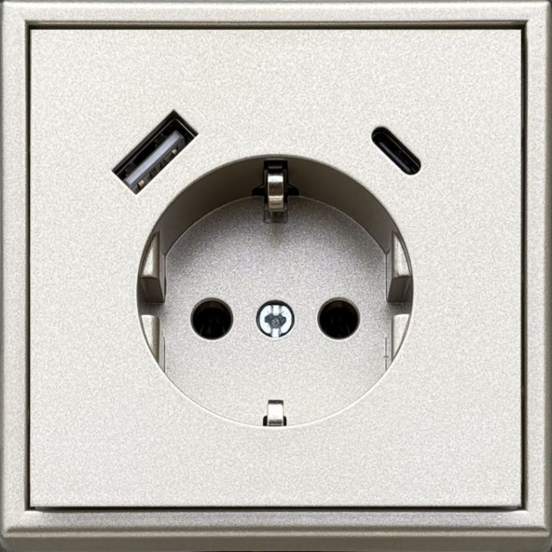IUK-03-01.M.CH.jpg